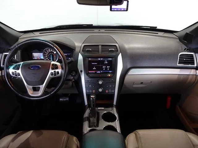 Ford EXPLORER 17