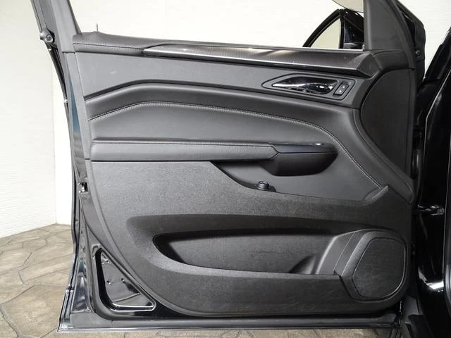 Cadillac SRX 43