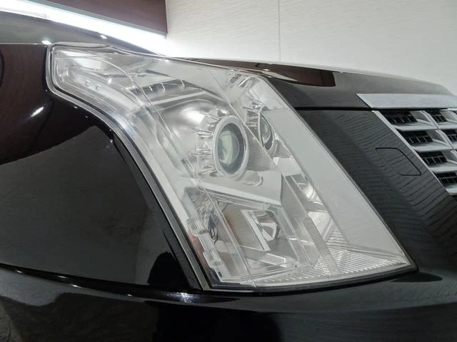 Cadillac SRX 49
