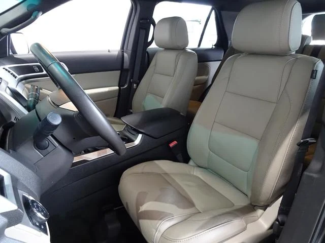 Ford EXPLORER 20