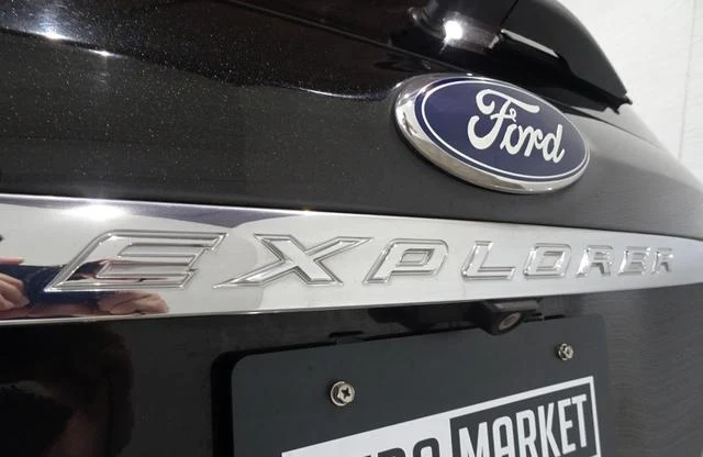 Ford EXPLORER 63