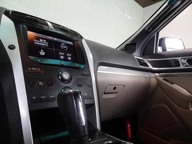 Ford EXPLORER 15