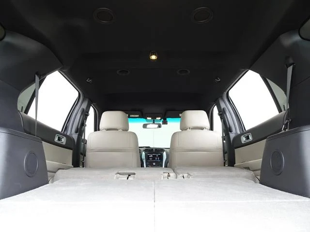 Ford EXPLORER 44