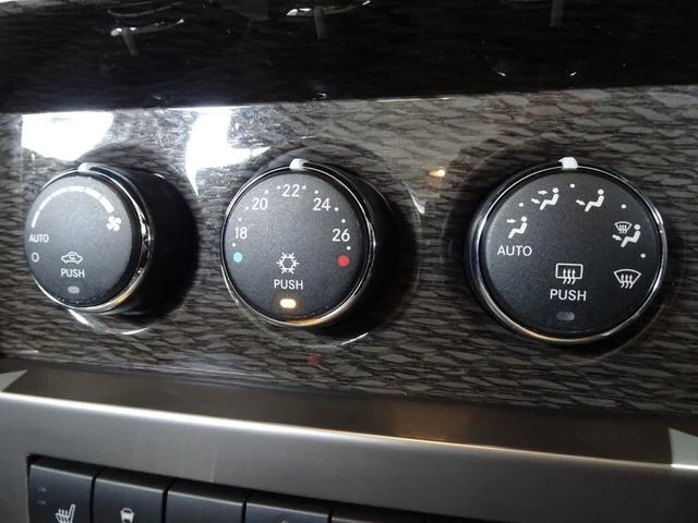 Chrysler JEEP 32