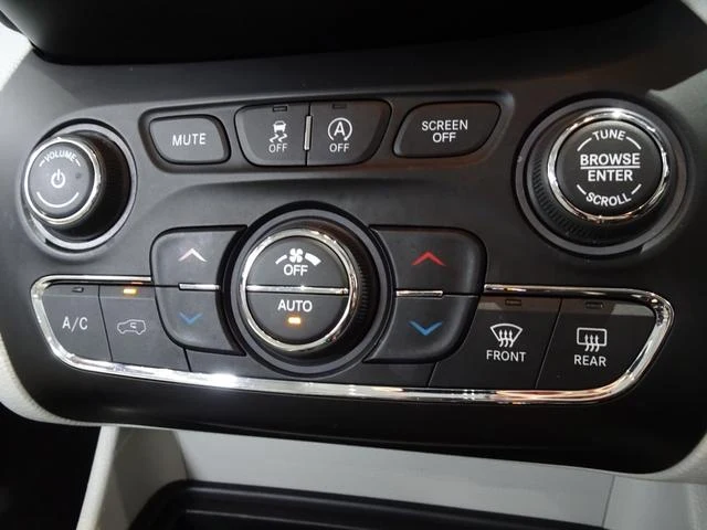 Chrysler JEEP 29