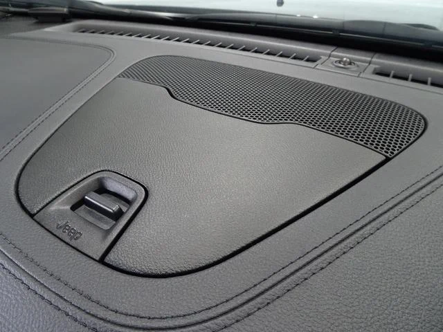 Chrysler JEEP 35