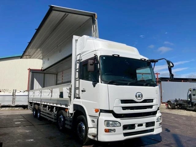 UD Trucks QUON 3