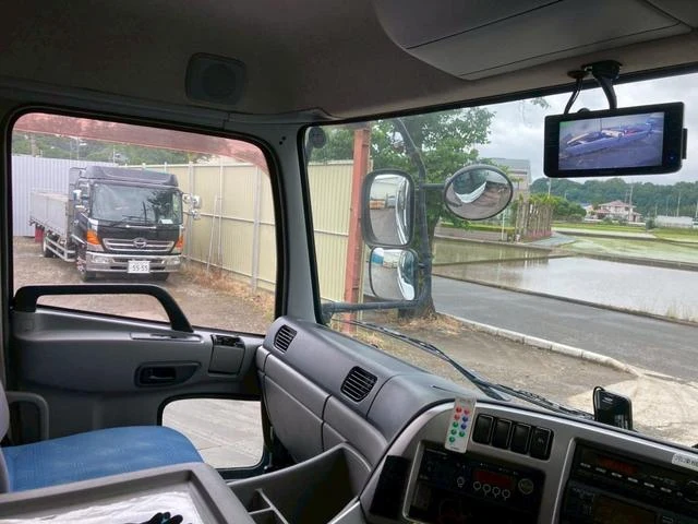UD Trucks QUON 9