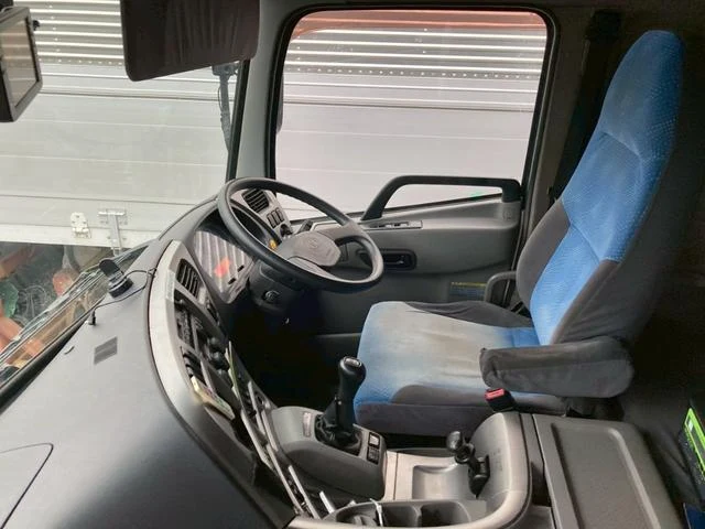 UD Trucks QUON 10