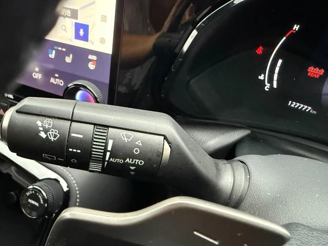 Lexus NX 22