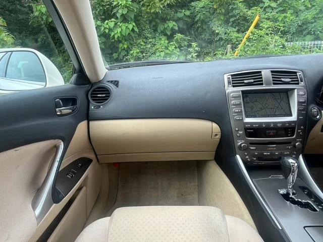 Lexus IS 19