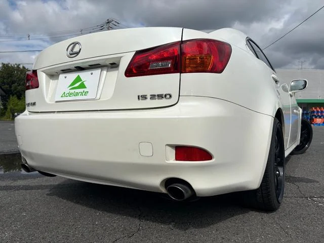 Lexus IS 40