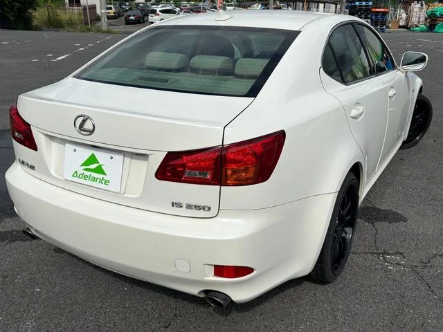 Lexus IS 41