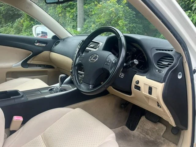 Lexus IS 20