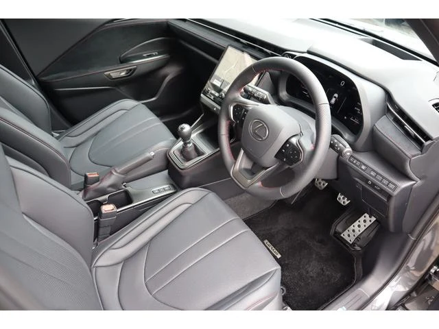 Lexus LBX 36