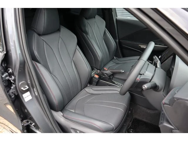 Lexus LBX 35