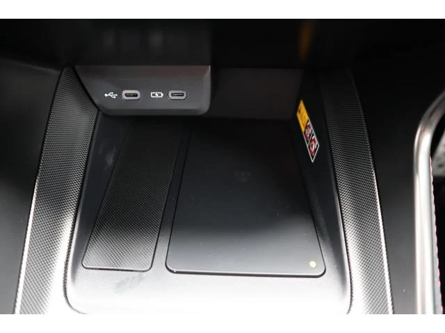 Lexus LBX 24