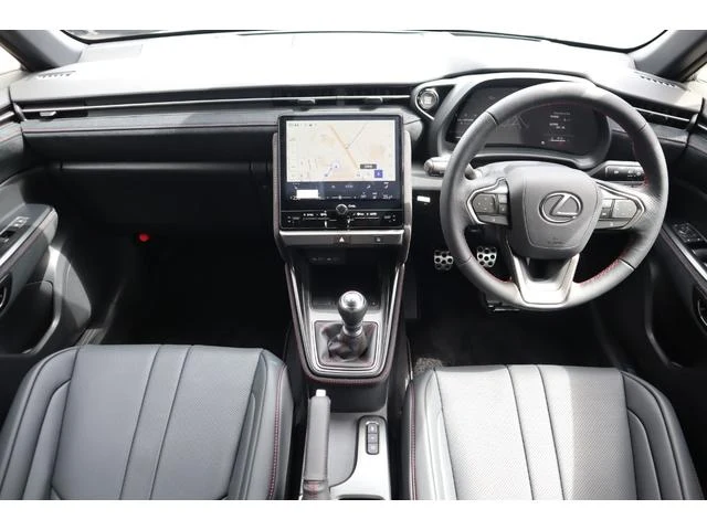Lexus LBX 6