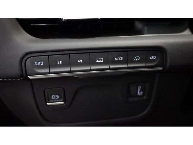 Cadillac ESCALADE 43