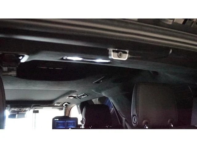 Cadillac ESCALADE 12