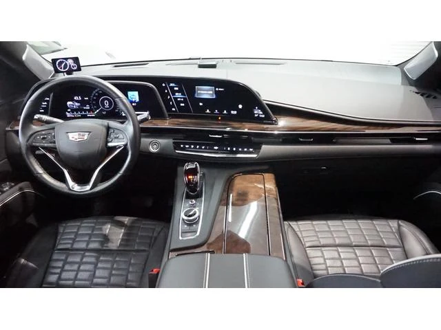 Cadillac ESCALADE 2