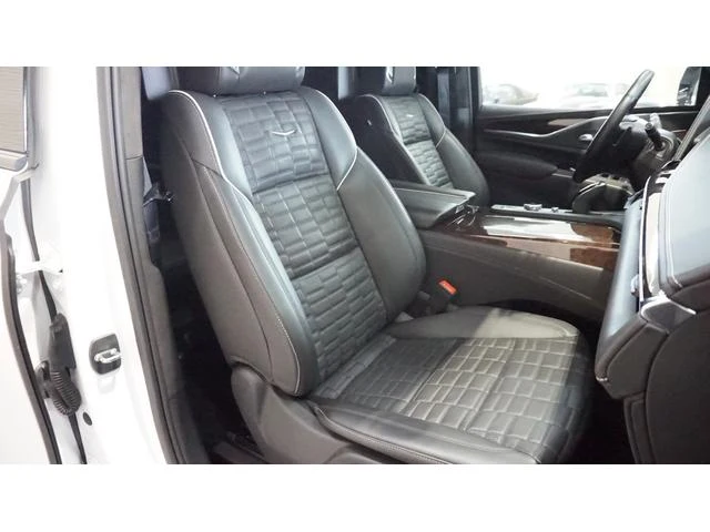 Cadillac ESCALADE 25