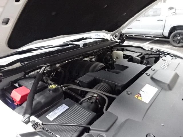 GMC YUKON 33