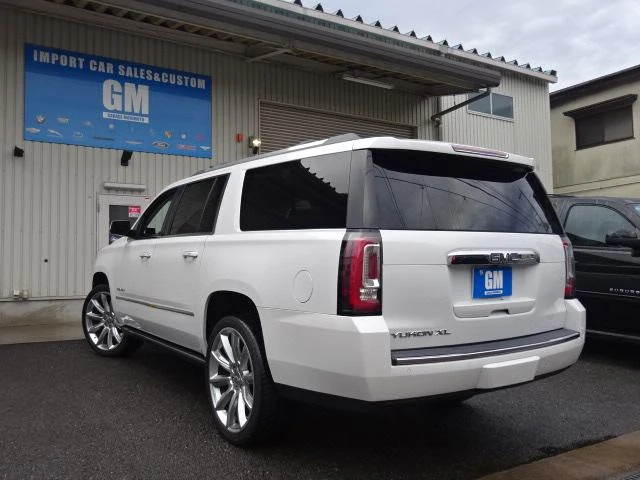 GMC YUKON 12