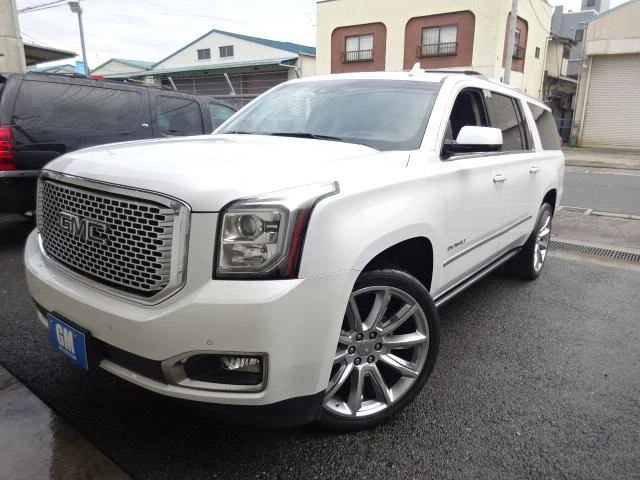 GMC YUKON 9
