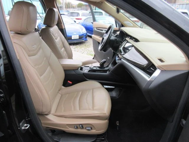 Cadillac XT6 37