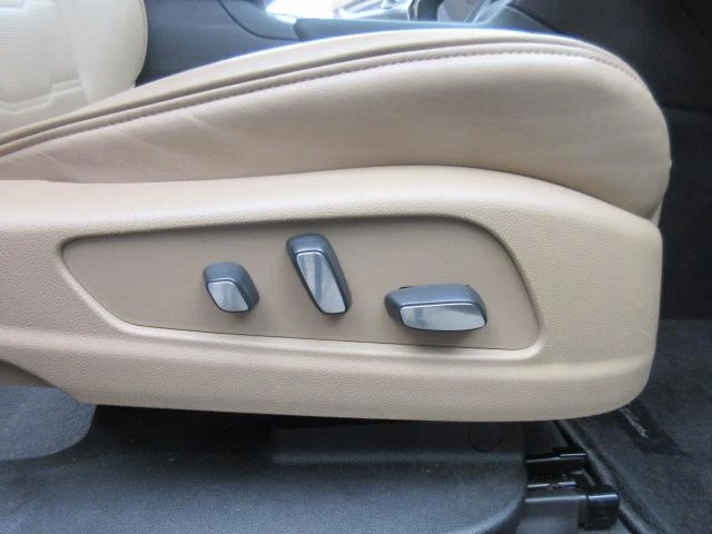 Cadillac XT6 38