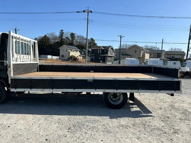Mitsubishi Fuso FIGHTER 42