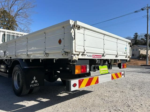 Mitsubishi Fuso FIGHTER 64