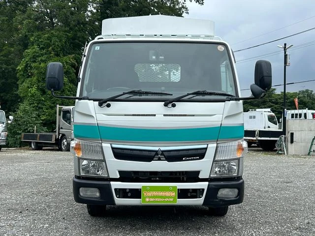 Mitsubishi Fuso CANTER 2
