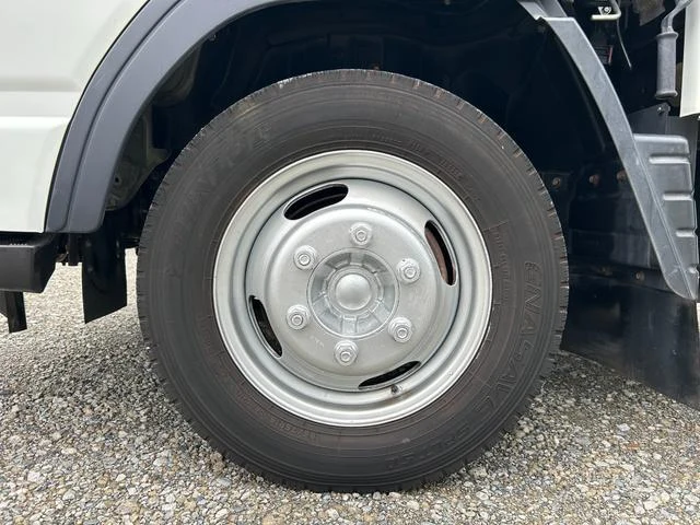 Mitsubishi Fuso CANTER 63