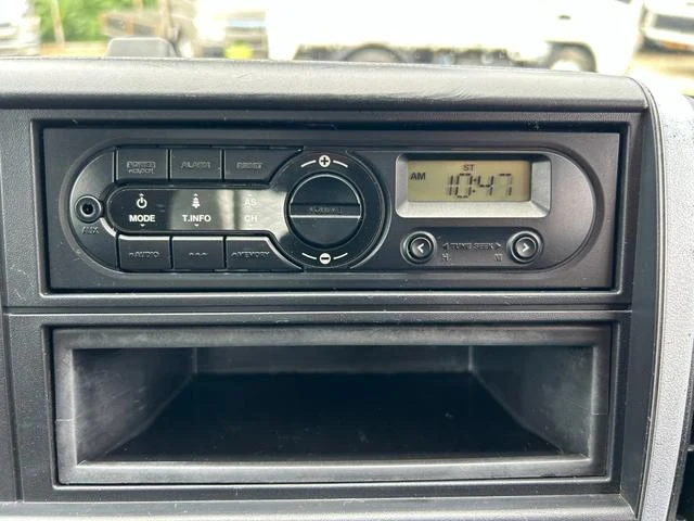Mitsubishi Fuso CANTER 21