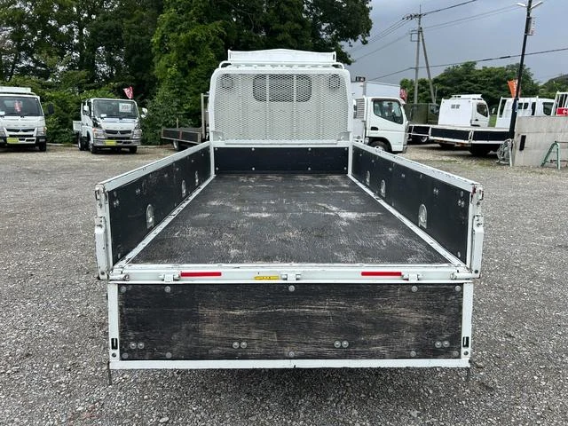 Mitsubishi Fuso CANTER 51