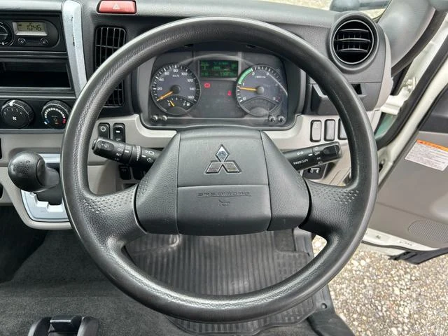 Mitsubishi Fuso CANTER 13