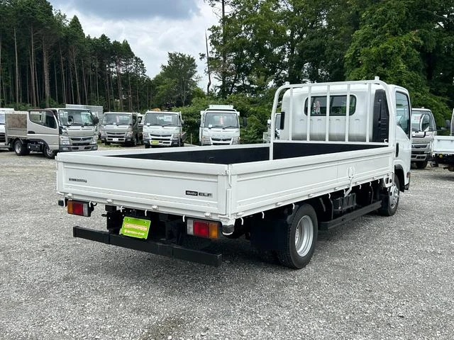Isuzu ELF 5