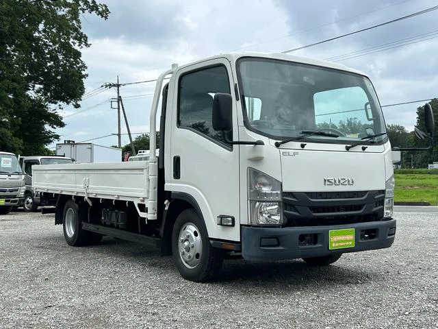 Isuzu ELF 3