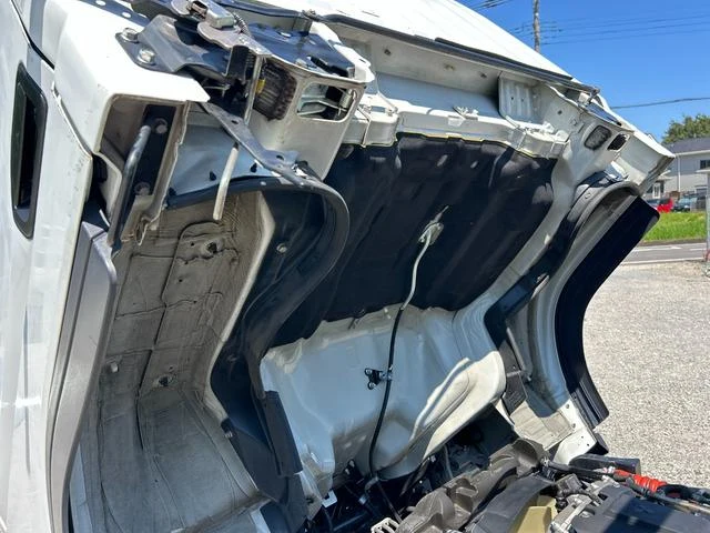 Mitsubishi Fuso CANTER 44