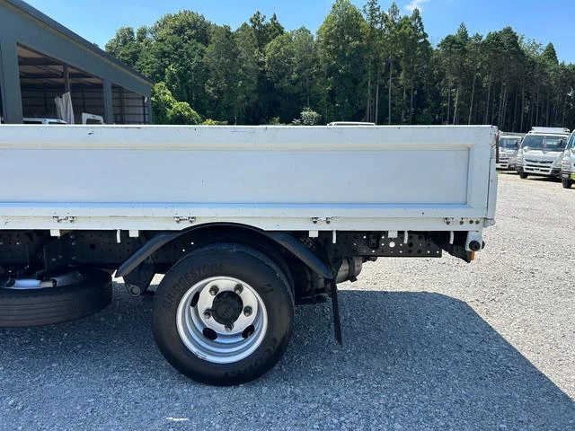 Mitsubishi Fuso CANTER 68