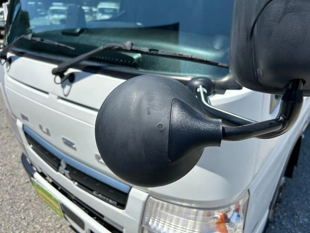 Mitsubishi Fuso CANTER 62