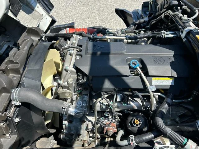 Mitsubishi Fuso CANTER 43