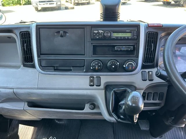 Mitsubishi Fuso CANTER 19