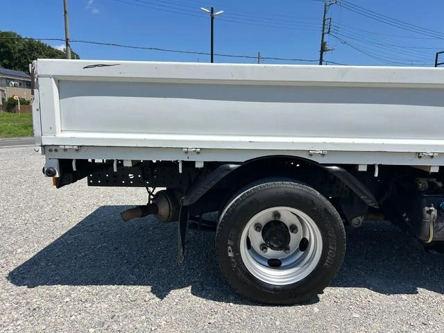 Mitsubishi Fuso CANTER 75