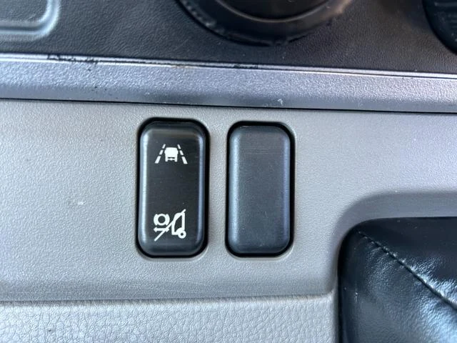 Mitsubishi Fuso CANTER 23