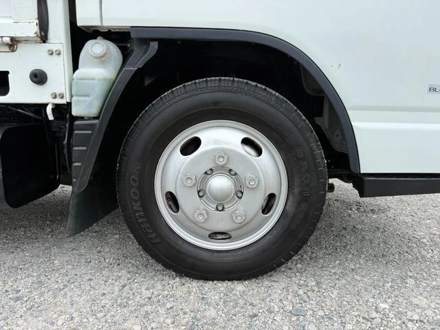 Mitsubishi Fuso CANTER 63