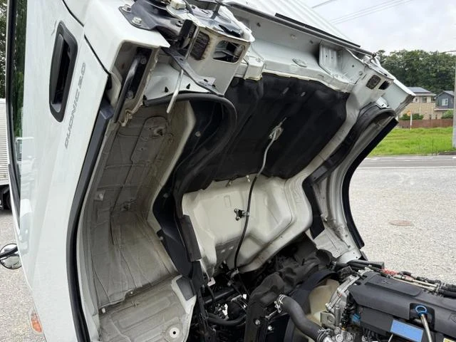 Mitsubishi Fuso CANTER 42