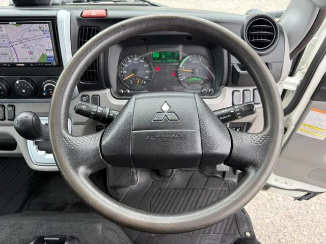 Mitsubishi Fuso CANTER 14